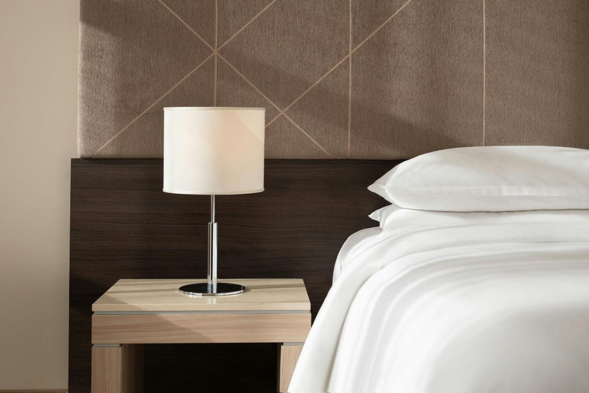 Sheraton Milan Malpensa Airport Hotel & Conference Centre Ferno Экстерьер фото